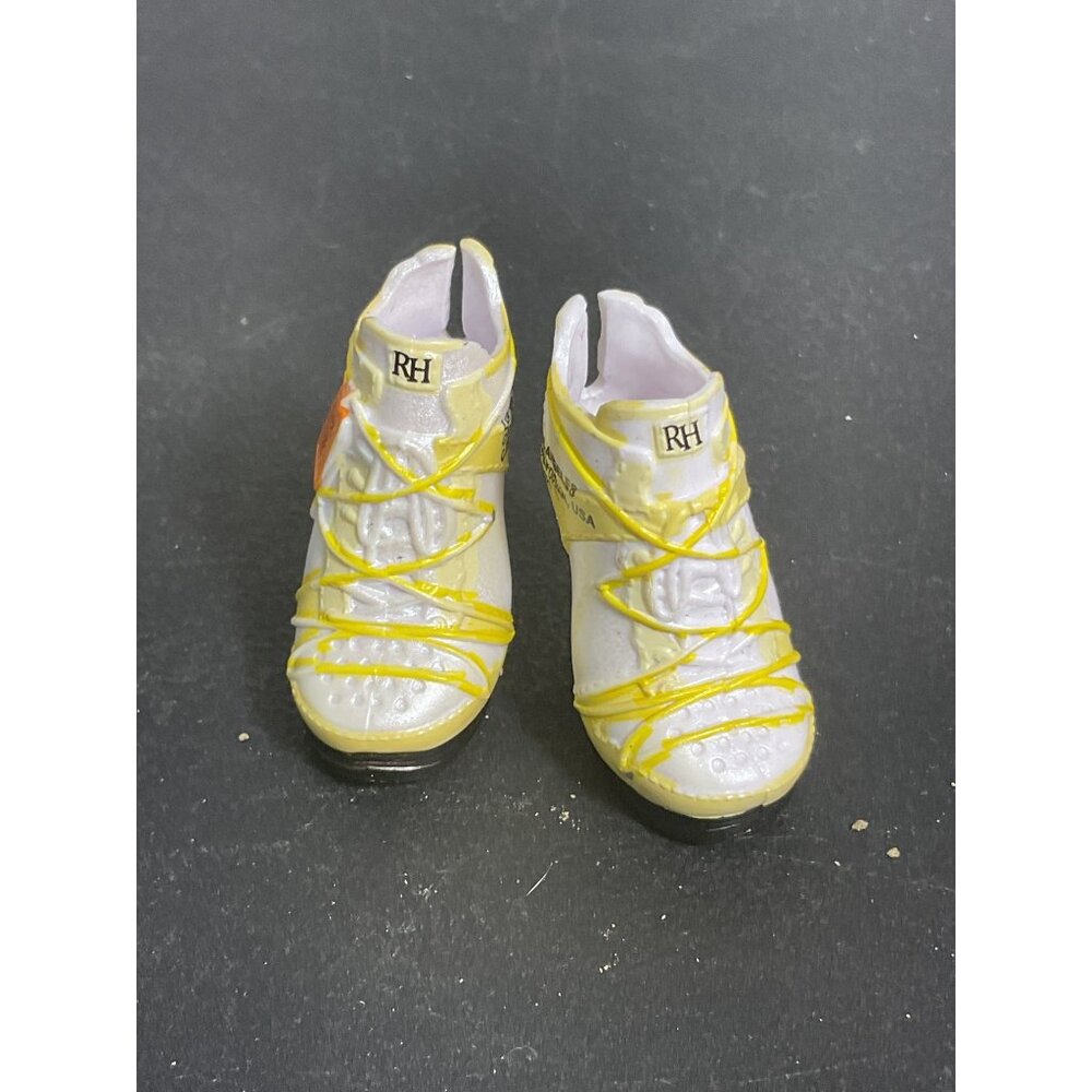 Rainbow High Doll Miniature High Heel Shoes Yellow & White